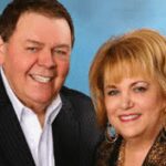 Jeunesse Global founders Randy Ray and Wendy Lewis